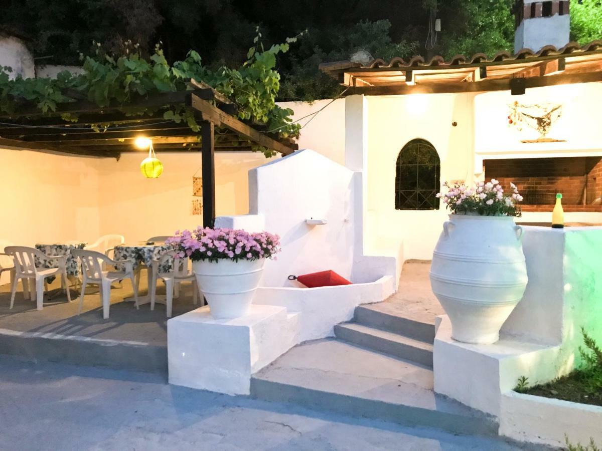 Villa Diamanti Kanapitsa  Exterior foto
